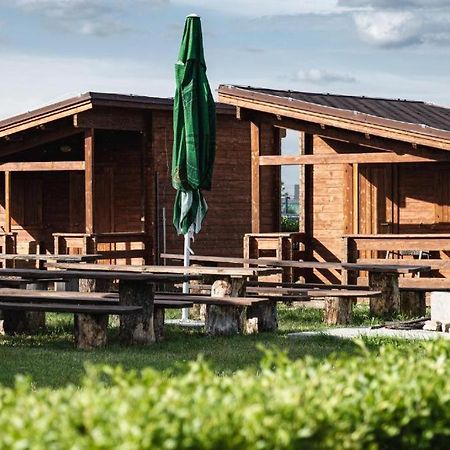 Camping Divoka Voda Bratislava Ngoại thất bức ảnh